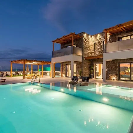 Brand New Petra Luxuria With A Private Pool And Jacuzzi Vila Prassás