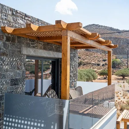 Vila Brand New Petra Luxuria With A Private Pool And Jacuzzi Prassás
